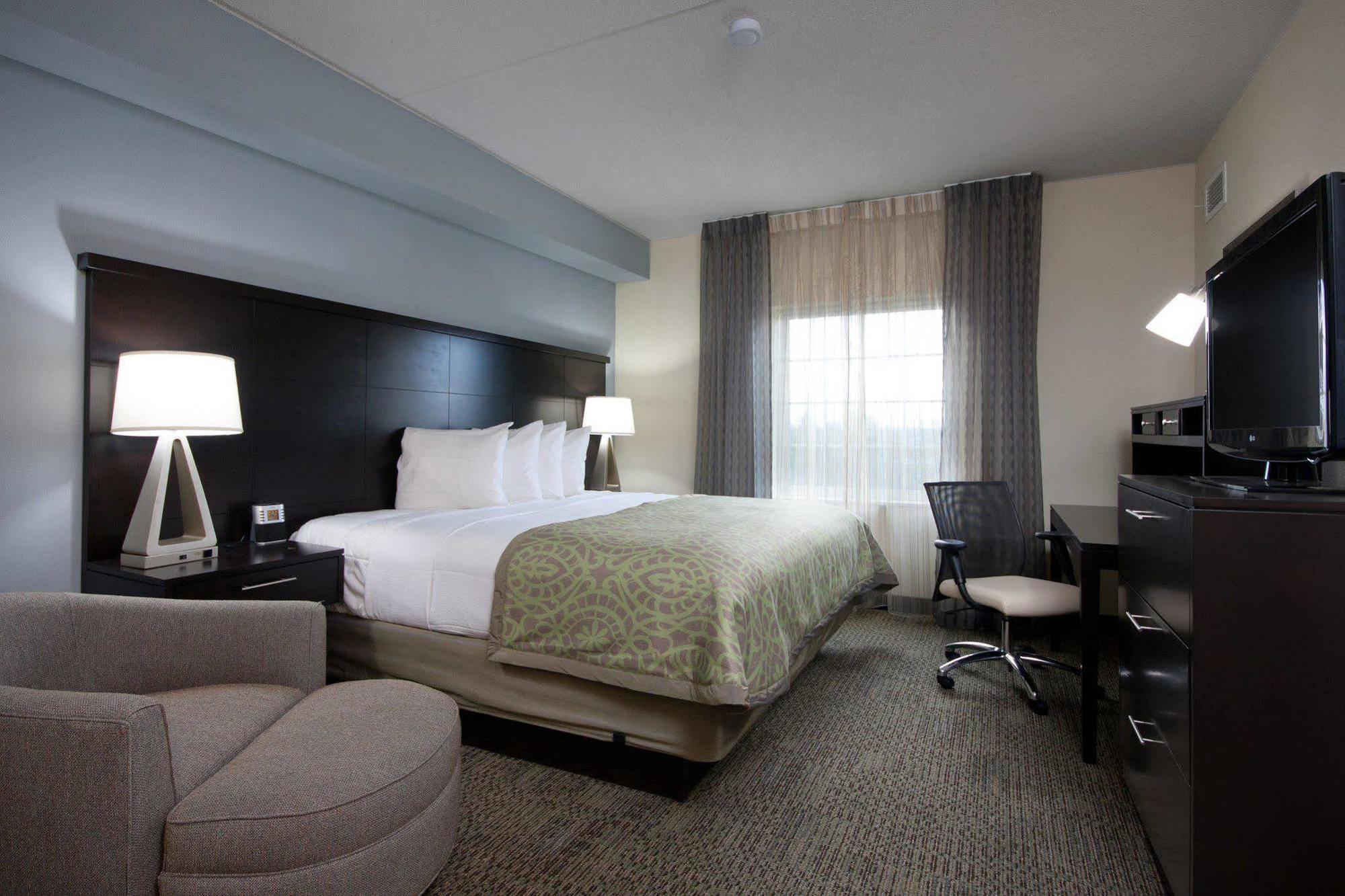 Staybridge Buffalo-amherst By Ihg 3*